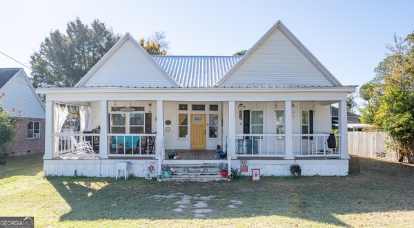 209 McDonald Street Pelham