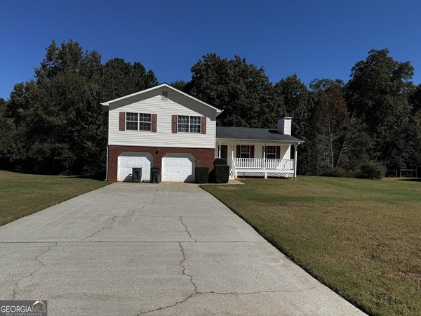 144 Solomon Drive, Ellenwood