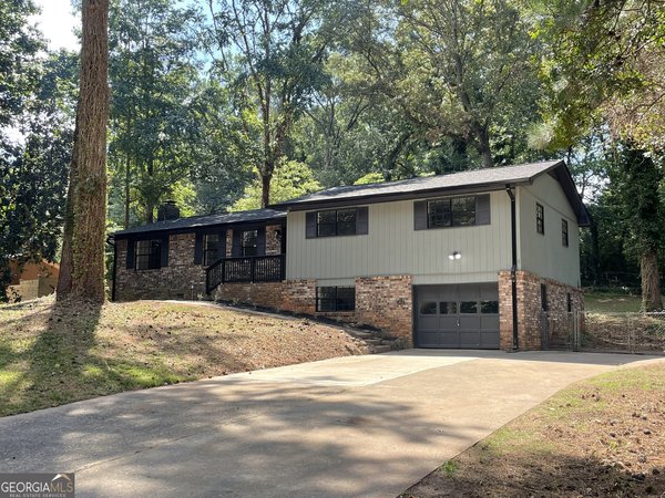 865 Cherrydale Lane, Woodstock