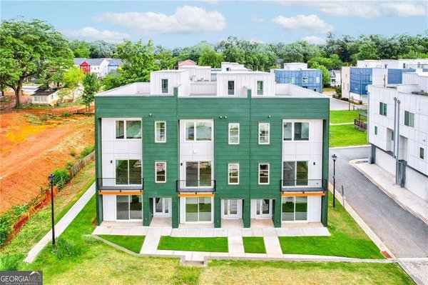 2029 Memorial Drive, Atlanta