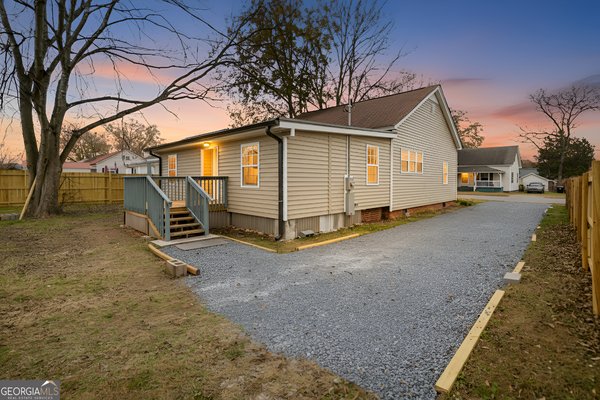 58 Elm Street, Aragon