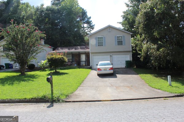 829 Carlingford Place, Lithonia