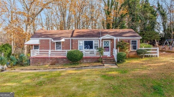 2626 White Sulphur Road, Gainesville