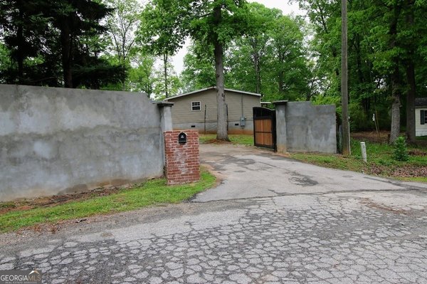 208 Holliday Way, Carrollton