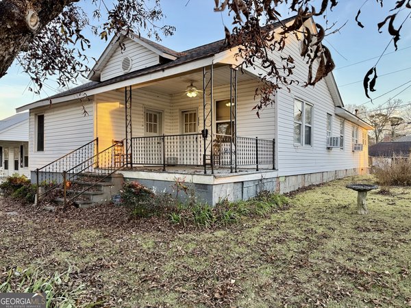 349 Cook Street, Elberton