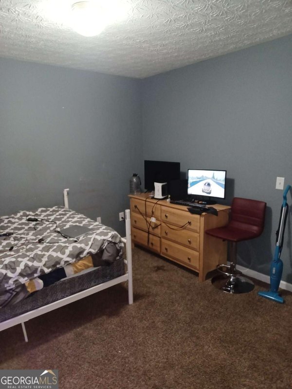 100 GORDONS LAKE Drive, Temple