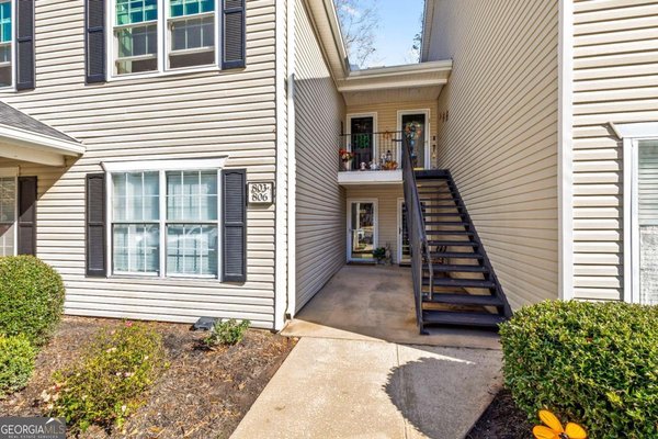 803 Ridgelake Drive, Peachtree City