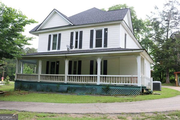 88 Railroad Avenue, Carlton