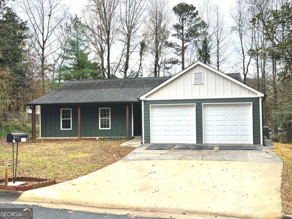 1260 Della Way, Lawrenceville