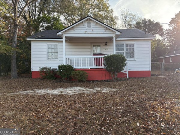 1712 Arlington Park, Macon
