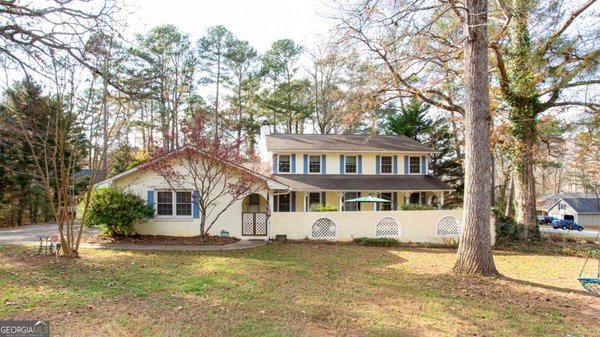 1937 Crescent Drive, Snellville