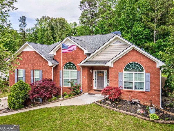 116 Woodridge Drive, Douglasville