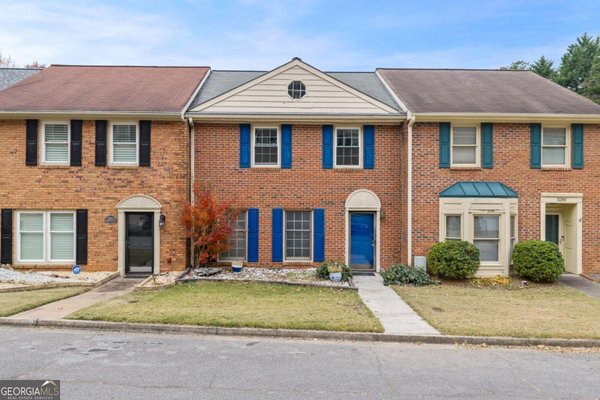 3278 Hampton Green Way, Atlanta