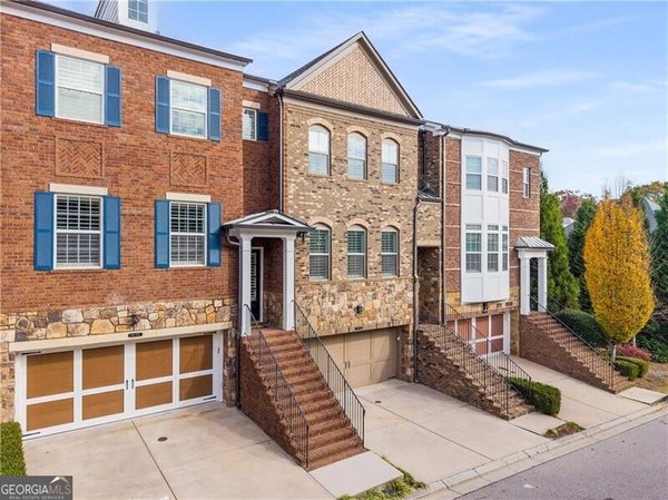 3634 Brookleigh Lane, Brookhaven