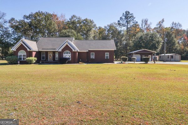 883 Zittrouer Road, Guyton