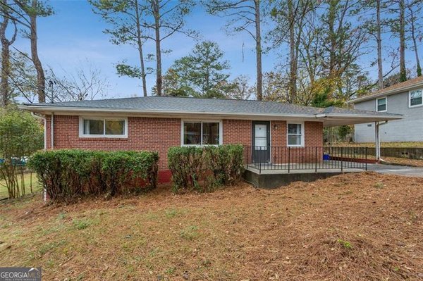 2883 Horse Shoe Drive, Atlanta