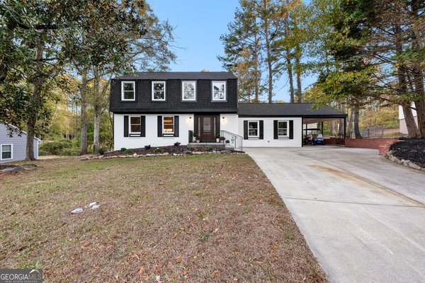 101 Charter Oak Court, Peachtree City