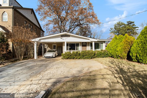 1320 Windsor Parkway, Atlanta