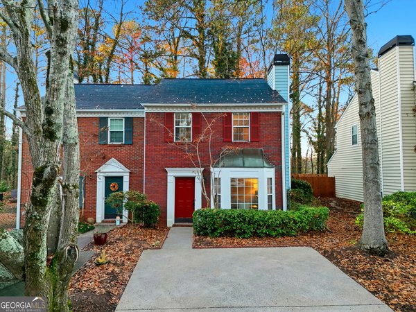 645 Anderson Walk, Marietta