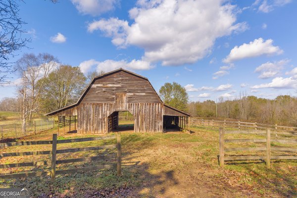 586 Grady School Road, Canon