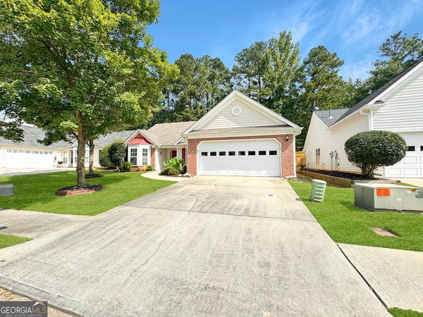 137 Alessie Drive, Newnan