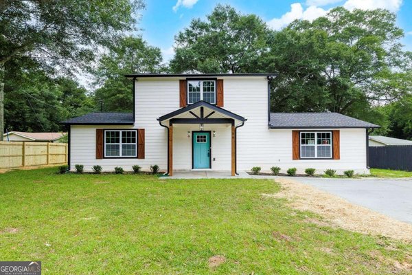 194 Cardinal Boulevard, Calhoun