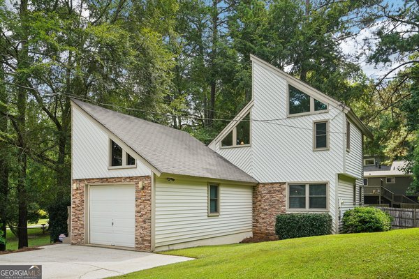 7898 Norris Lake Road, Snellville