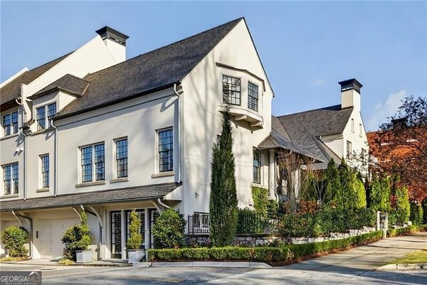 201 Dovecrest Drive, Atlanta