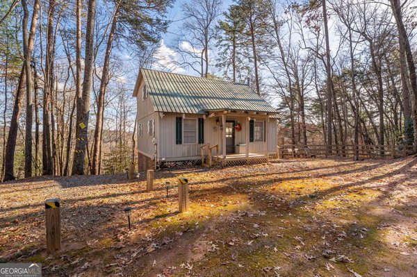 220 McConnell Court, Helen