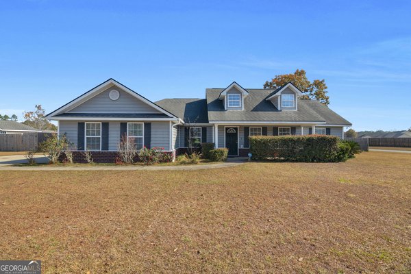 242 Parish Loop, Hinesville