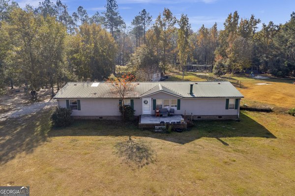 1141 Barrett Cemetery Road, Ludowici