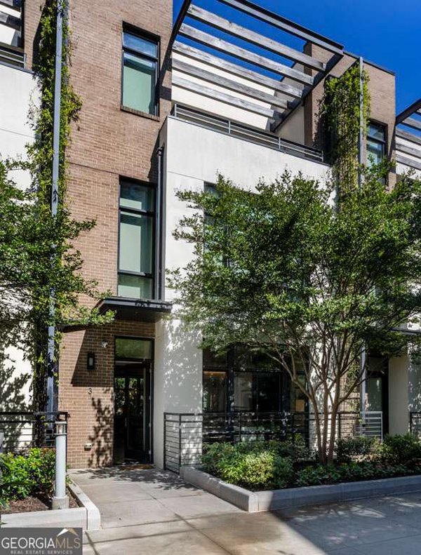 721 Longleaf Drive, Atlanta