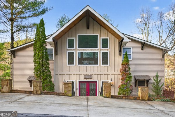 81 Dach Bruecke Gasse, Helen