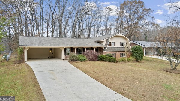 2656 Lake Erin Drive, Tucker