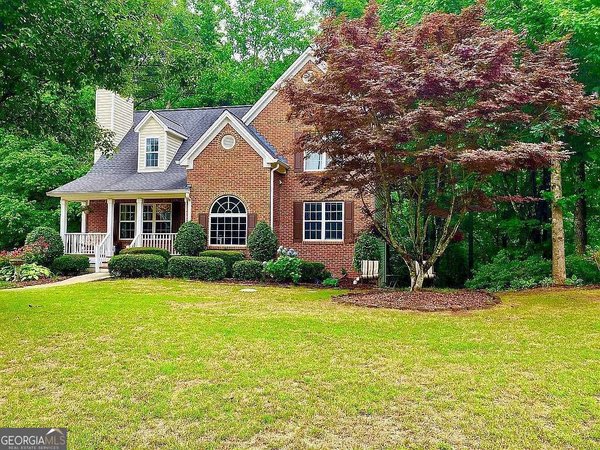 5551 Rose Ridge Court, Flowery Branch