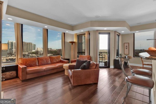 2828 Peachtree Road, Atlanta