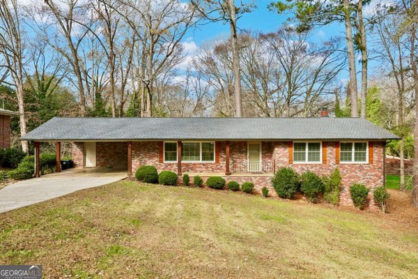 1505 Robinhood Trail, Gainesville