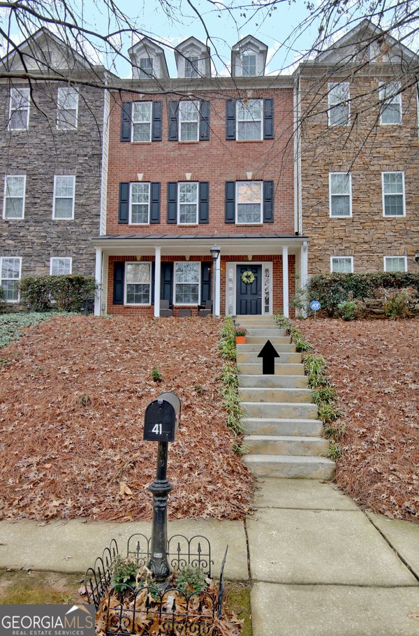 41 Corbel Way, Newnan