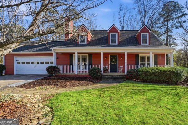 225 Barrington Drive, Roswell