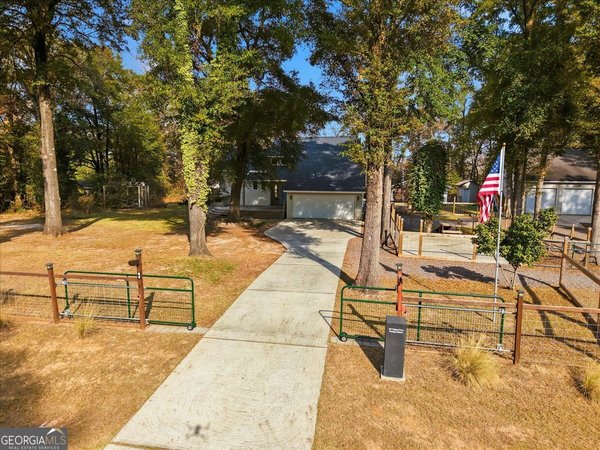 107 Waldorf Drive, Perry