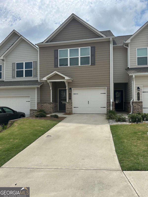 3667 Acorn Drive, Oakwood