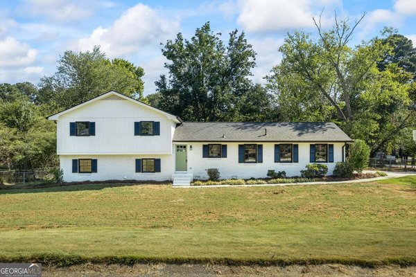 2826 Alamo Place, Snellville