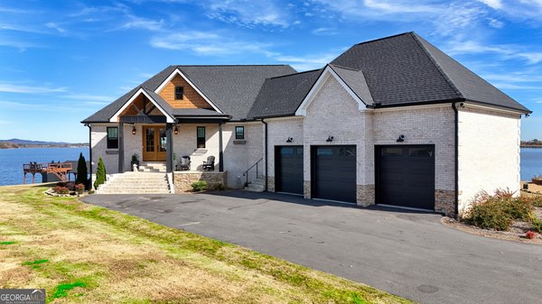 204 County Road 469, Centre