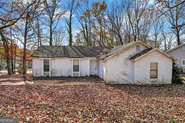 868 Greenhedge Drive, Stone Mountain