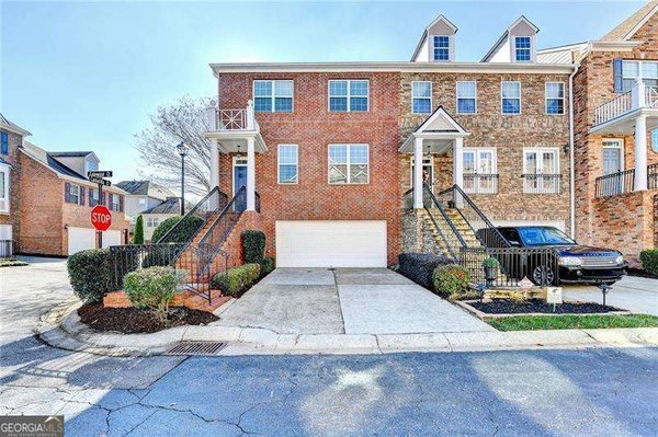 6053 Galewind Court, Duluth