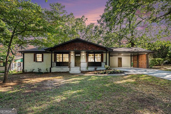 1443 Snapfinger Road, Decatur