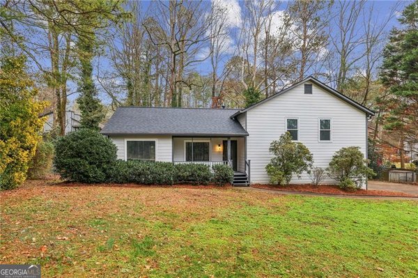 1076 Blackwell Road, Marietta