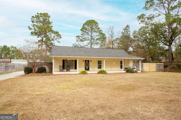 3735 Marvin Strickland Road, Waycross