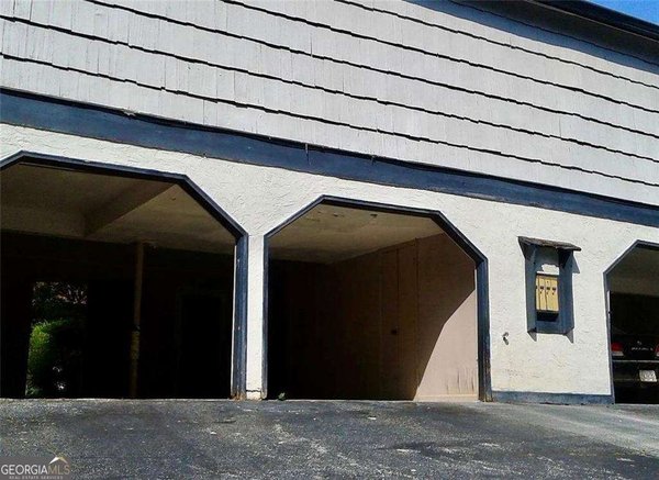 1425 Stone Mill Trace, Stone Mountain