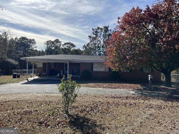 6419 Cochran Highway, Cochran